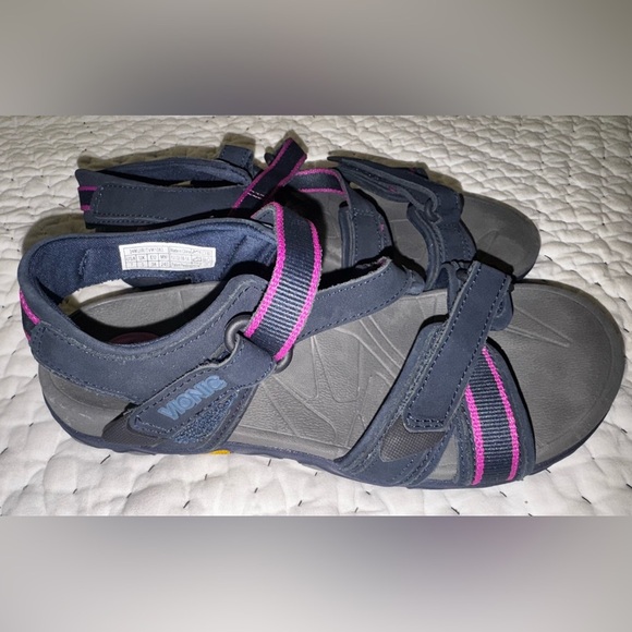 Teva Tirra Hiking Sandal sz 7 - Picture 1 of 7